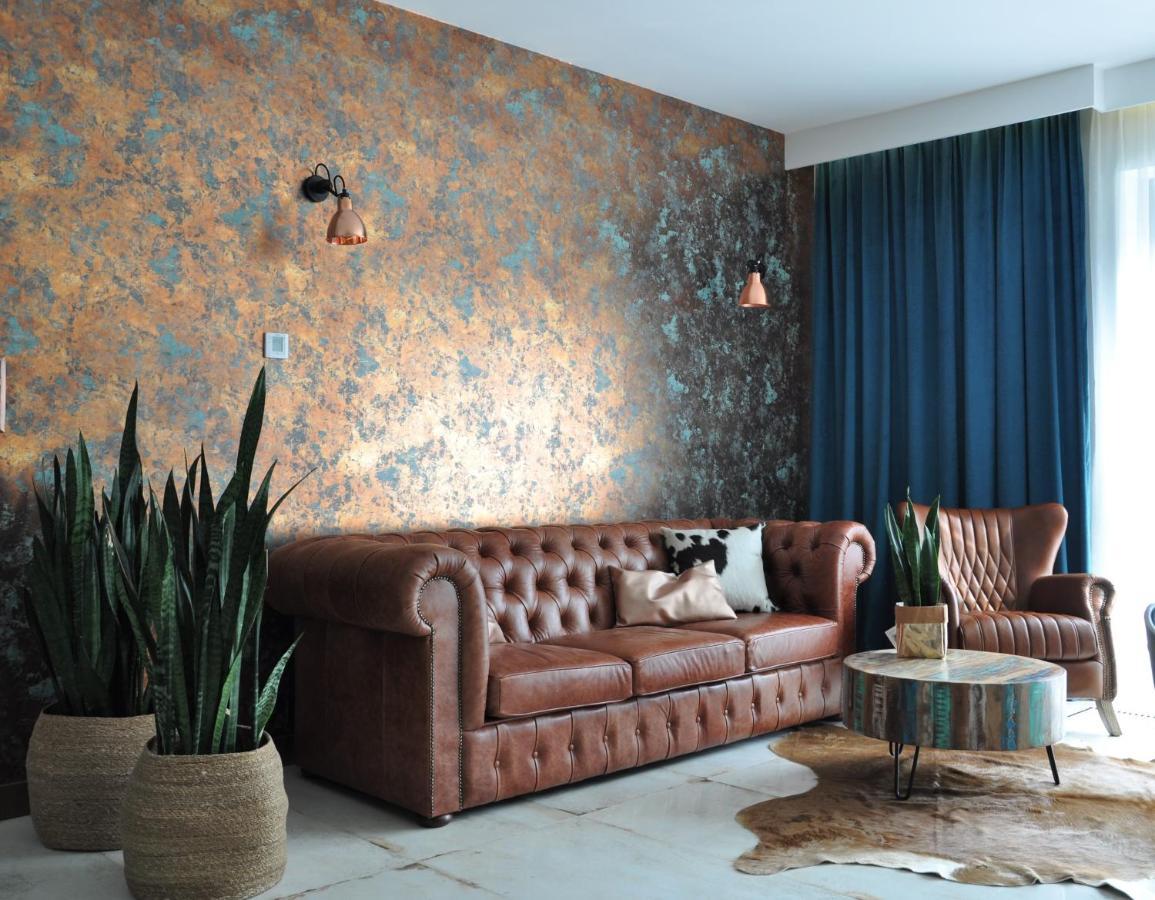 The Country Club Apartment Torun Bagian luar foto